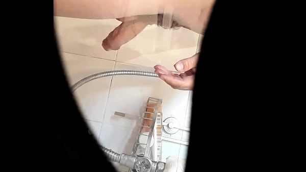 Spying on my stepfather while he’s in the shower