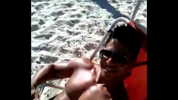 De Pau Duro na Praia!!!