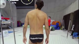 The Body Coach’s hot ass in Speedos