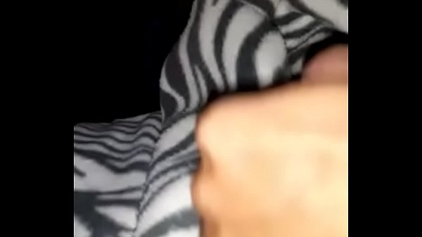 Vídeo 2  Así  se    pajea la Verga peluda y mojada