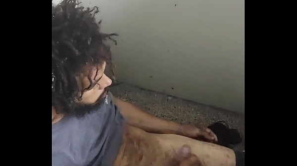 Punheta do Mendigo interrompida